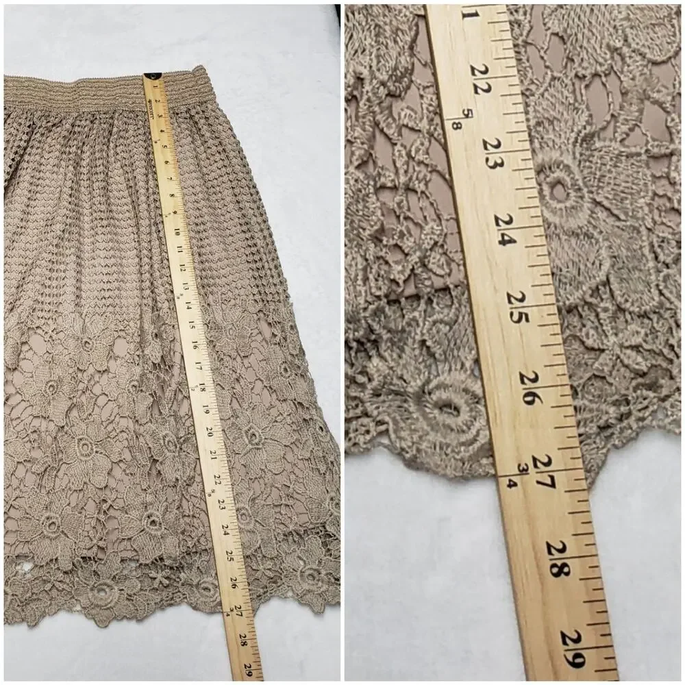J. Gee Vintage 90s Crochet Knit Midi Skirt in Tan Khaki - Size Medium